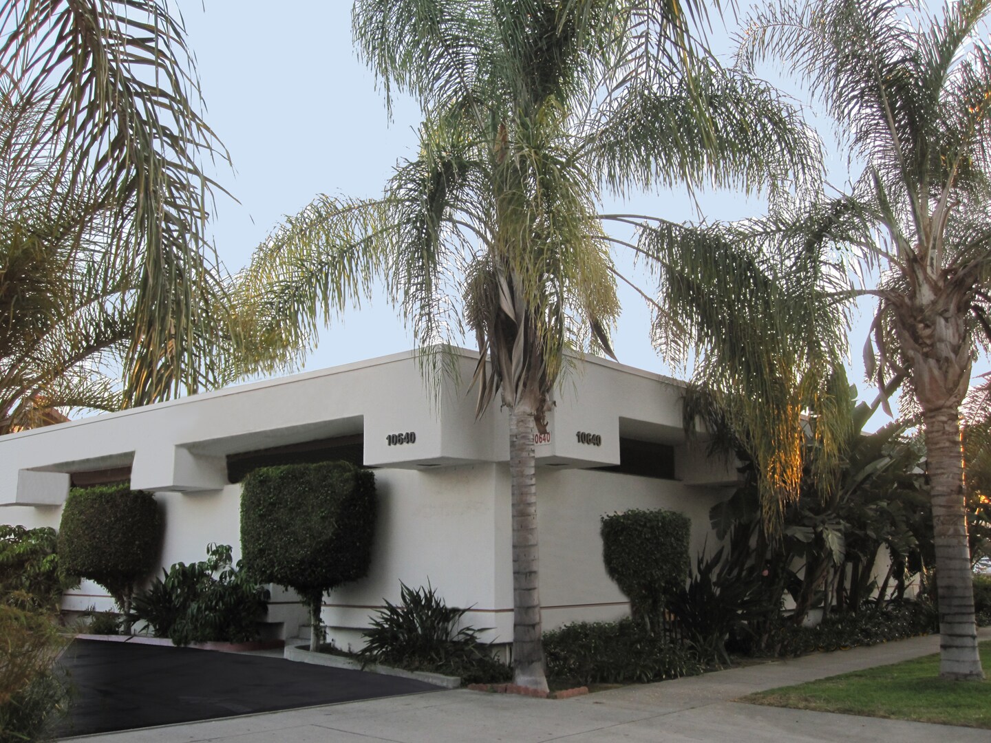10640 Riverside Dr, Toluca Lake, CA for sale Building Photo- Image 1 of 1