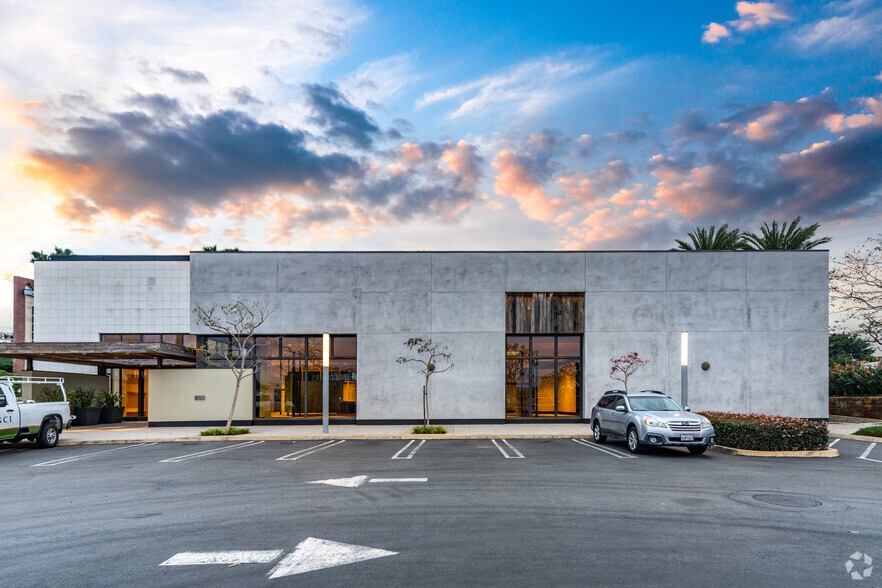800 S Pacific Coast Hwy, El Segundo, CA for lease - Building Photo - Image 3 of 12