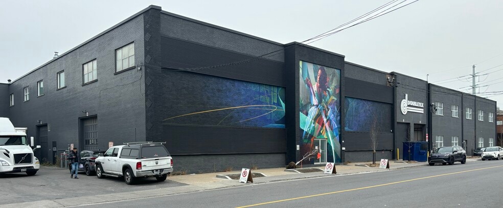 9755-9775 Rue Meilleur, Montréal, QC for lease - Building Photo - Image 2 of 7