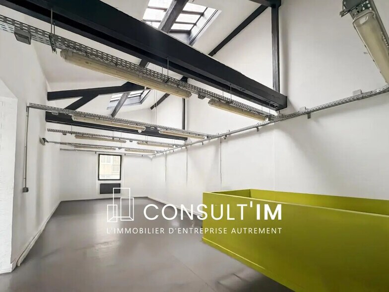 Office in Paris for sale - Building Photo - Image 3 of 7