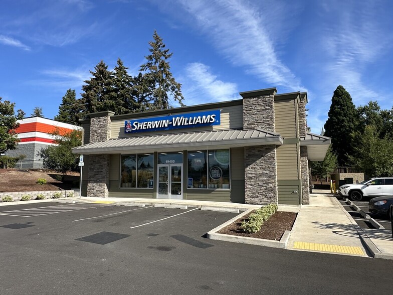 19405 SW Tualatin Valley Hwy, Beaverton, OR for sale - Building Photo - Image 1 of 4