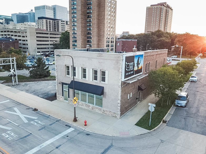 223 Broadway Ave N, Rochester, MN for sale - Building Photo - Image 1 of 1