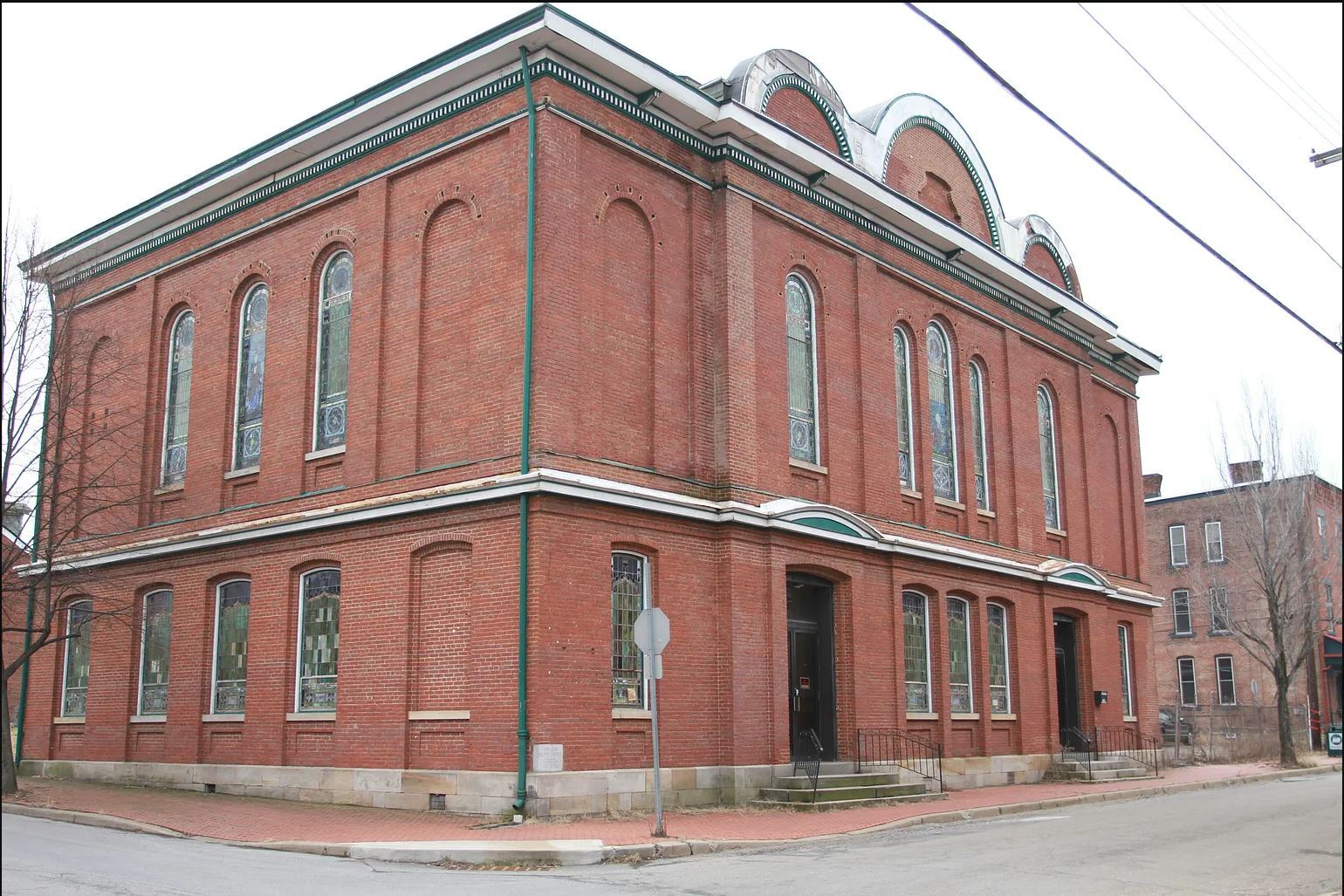 1304 Manhattan St, Pittsburgh, PA for sale Primary Photo- Image 1 of 1