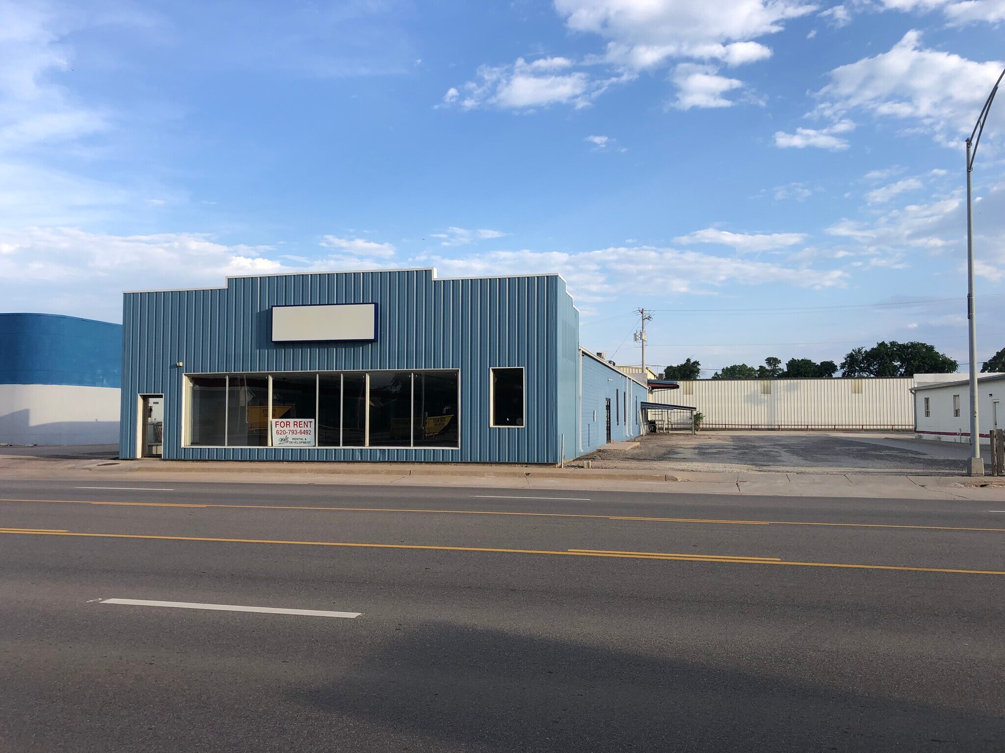 2515 10th St, Great Bend, KS for sale Primary Photo- Image 1 of 1