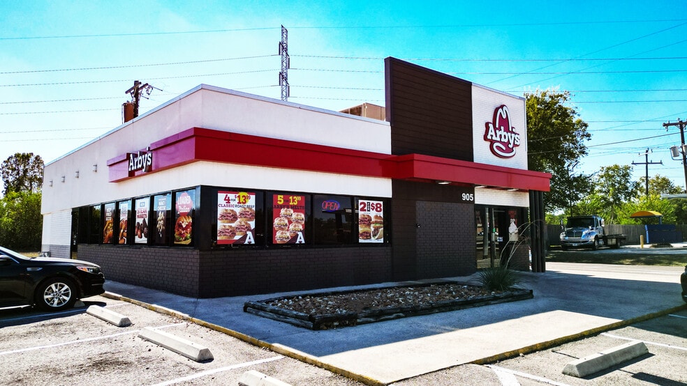 905 Pat Booker Rd, Universal City, TX for lease - Building Photo - Image 1 of 9