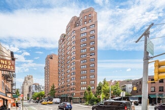 More details for 14 Horatio St, New York, NY - Retail for Lease