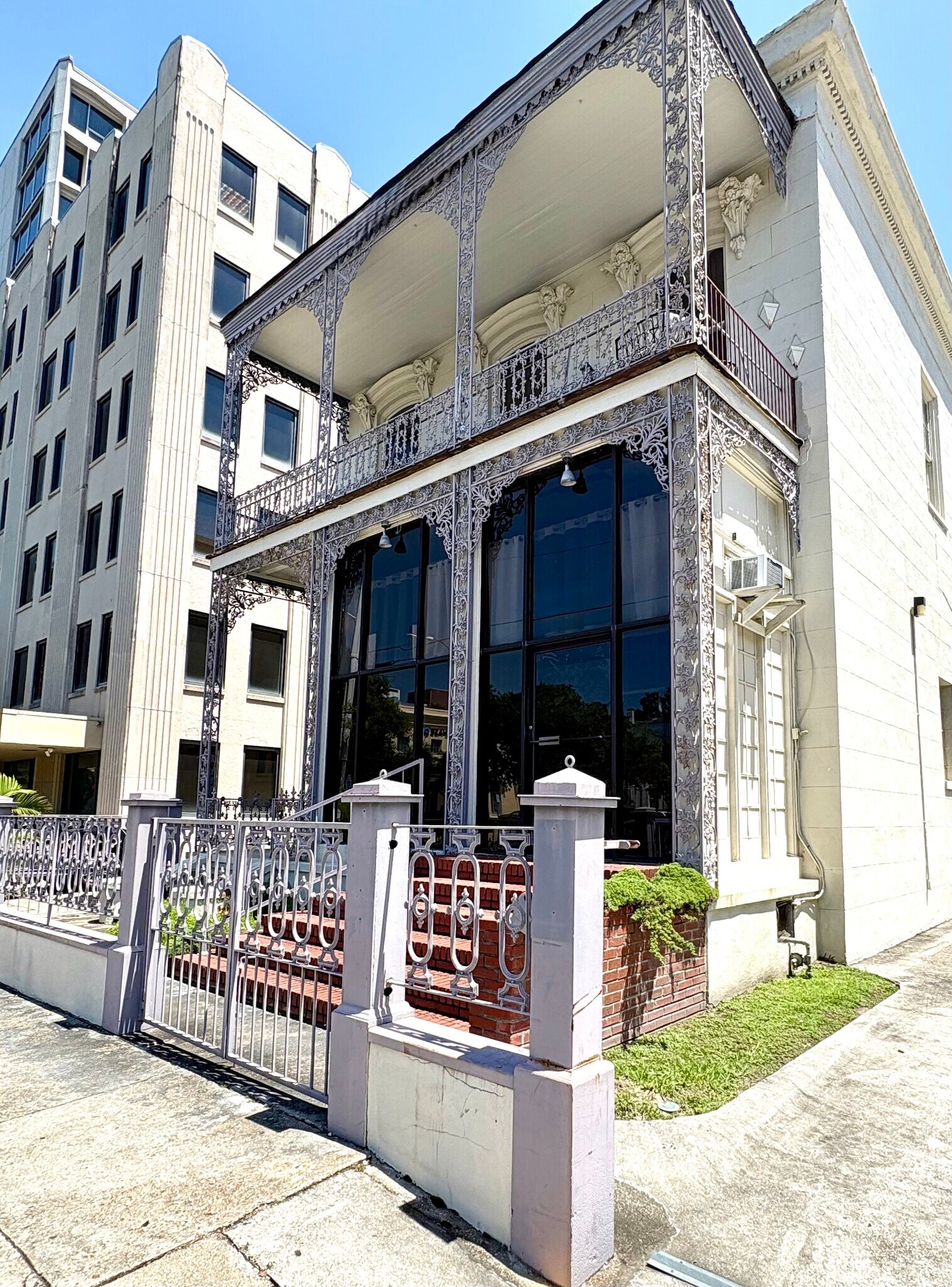 1529 Jackson Ave, New Orleans, LA for lease Building Photo- Image 1 of 9
