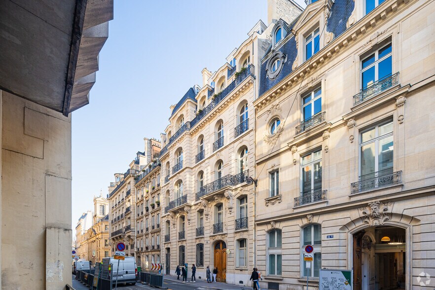11 Rue Roquépine, Paris for lease - Primary Photo - Image 1 of 7