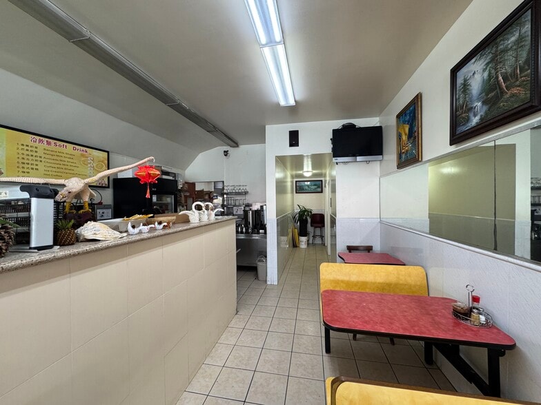 3917-3919 Noriega St, San Francisco, CA for sale - Building Photo - Image 3 of 22