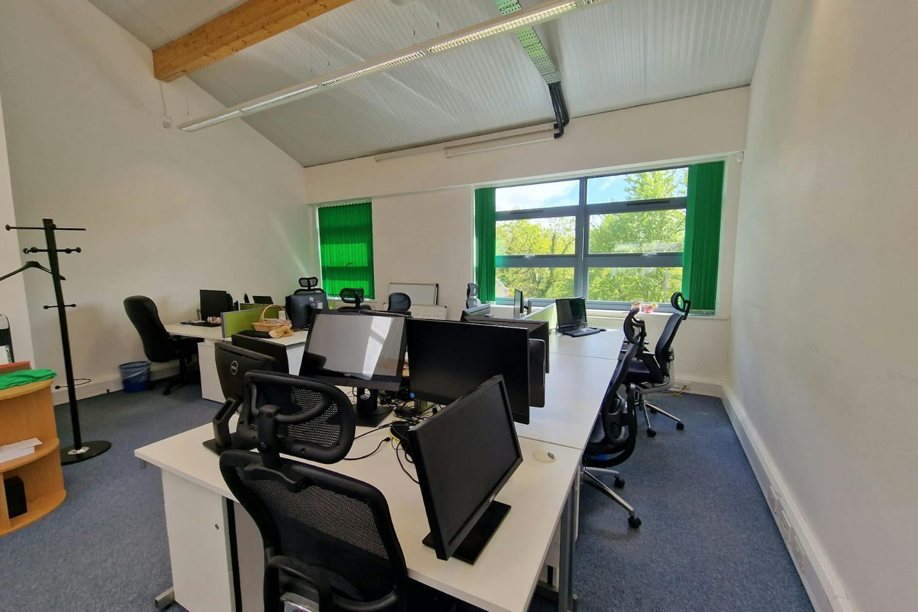 Berrington Way, Basingstoke for lease Interior Photo- Image 1 of 2