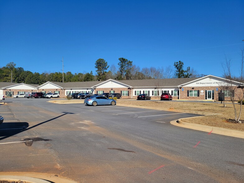 1047 Summit Grove Dr, Watkinsville, GA for lease - Building Photo - Image 2 of 10