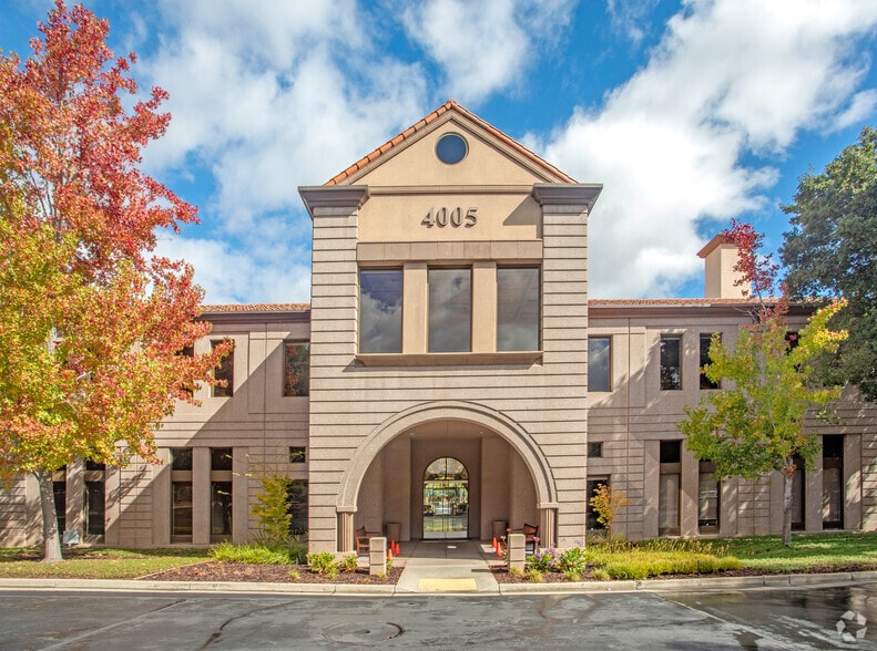4005 Miranda Ave, Palo Alto, CA for lease - Primary Photo - Image 1 of 4