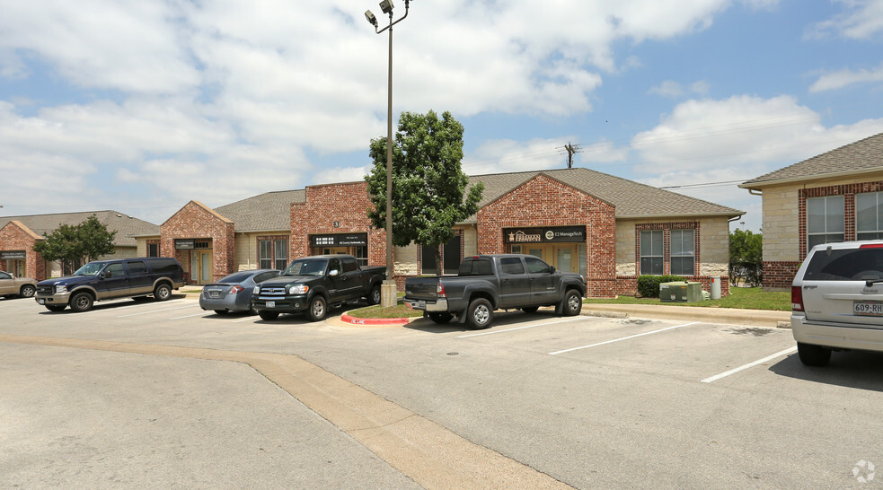 595 Round Rock West, Round Rock, TX for sale - Primary Photo - Image 1 of 1