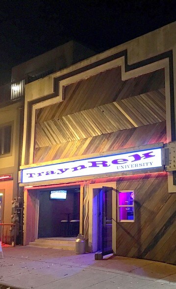 91 W Broadway St, Arnolds Park, IA for sale - Building Photo - Image 1 of 1