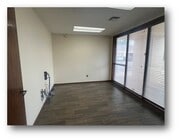 6422 B East Office Small