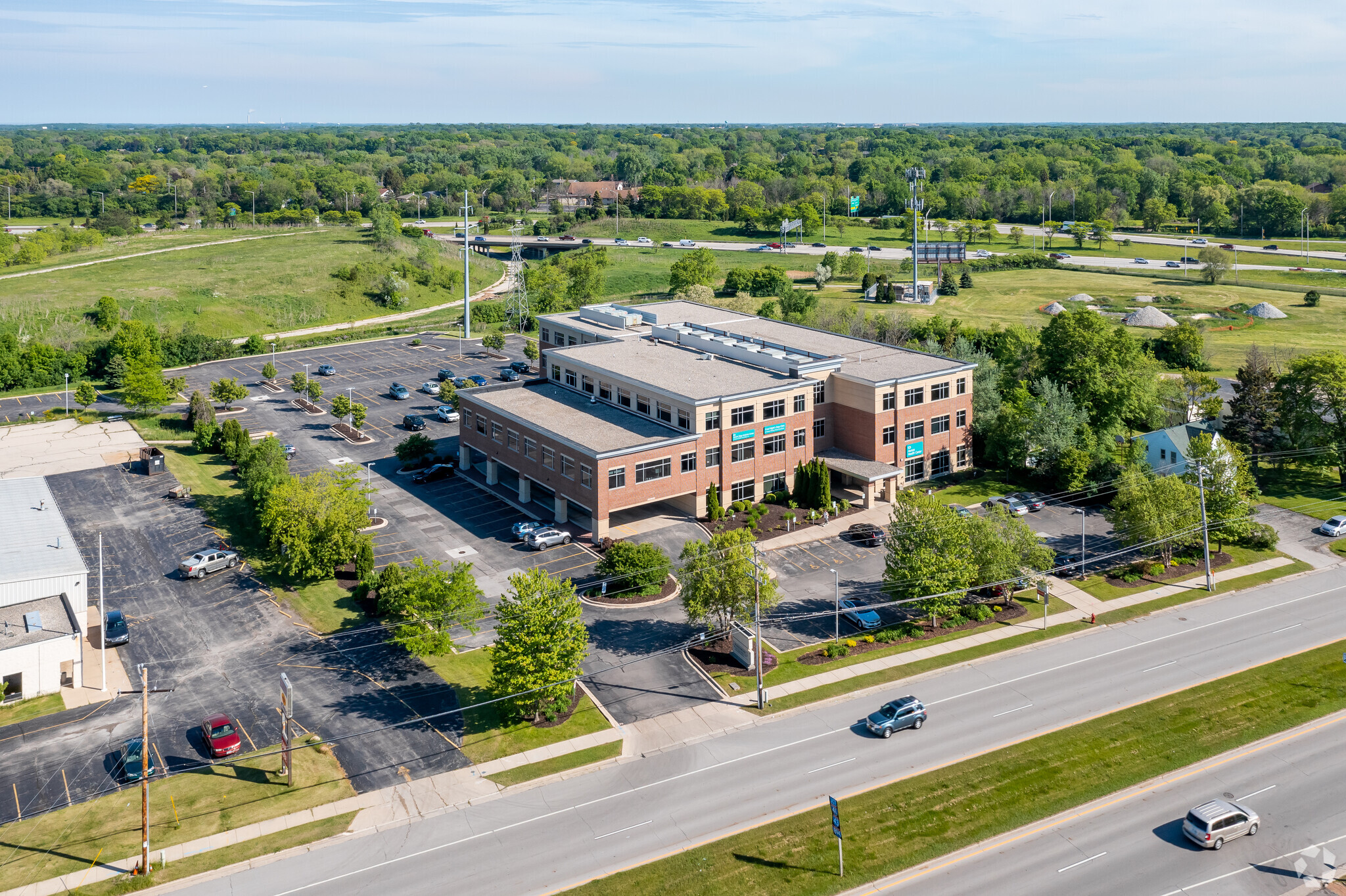 4131 W Loomis Rd, Greenfield, WI for lease Aerial- Image 1 of 13