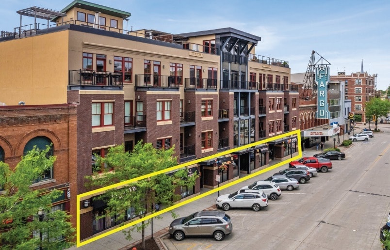 300 N Broadway Ave, Fargo, ND for sale - Primary Photo - Image 1 of 8