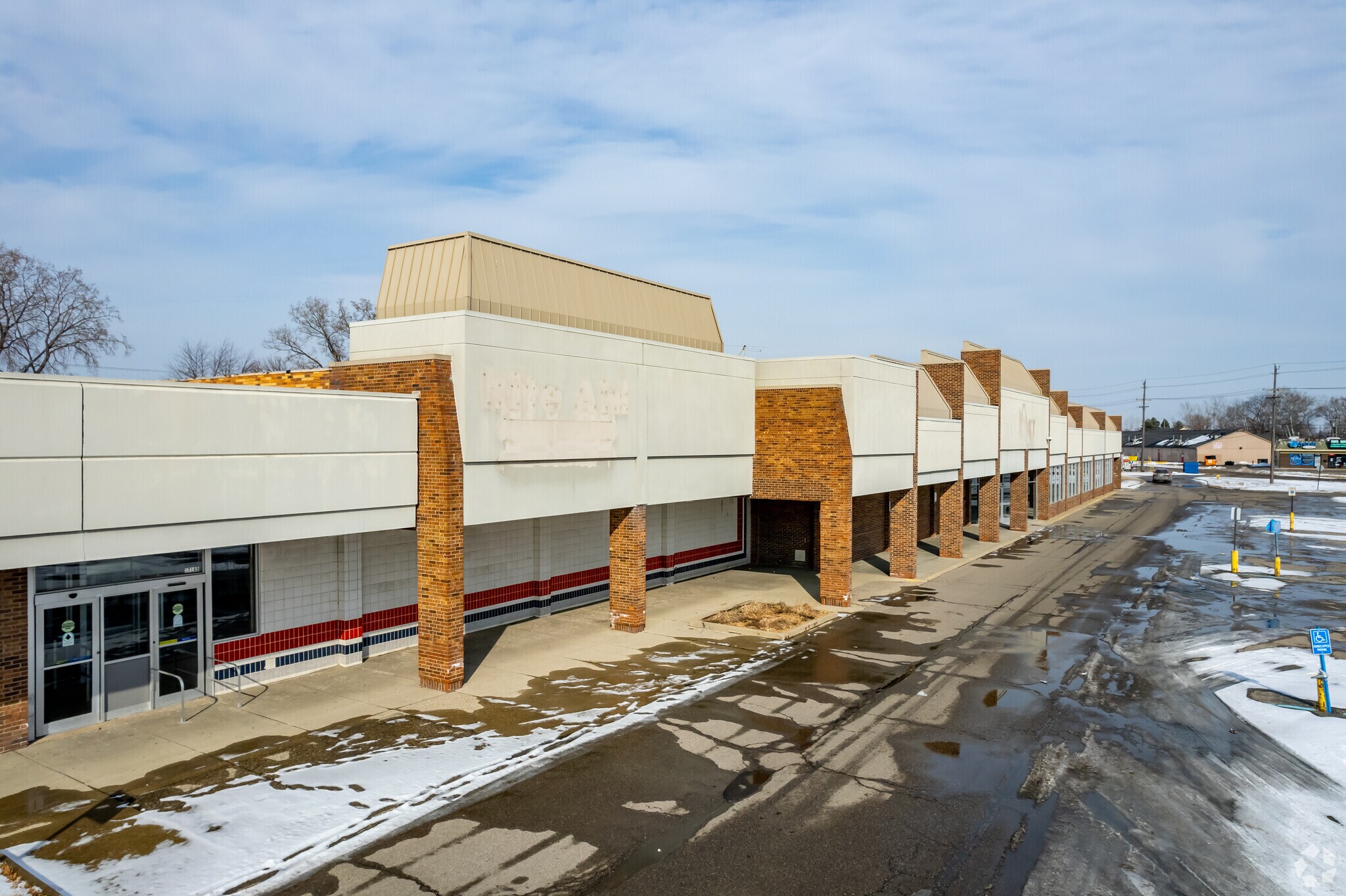 37187 S Groesbeck Hwy, Clinton Township, MI 48036 Industrial for Sale