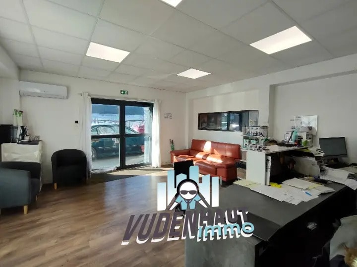 Flex in Plaisance-du-Touch for lease - Interior Photo - Image 3 of 14