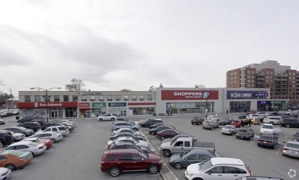 534 Lawrence Ave W, Toronto, ON for sale - Primary Photo - Image 1 of 1