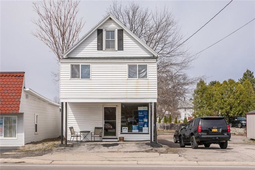 1043 Gravel Rd, ster, NY 14580