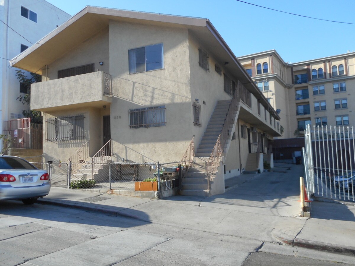 830 Bartlett St, Los Angeles, CA 90012