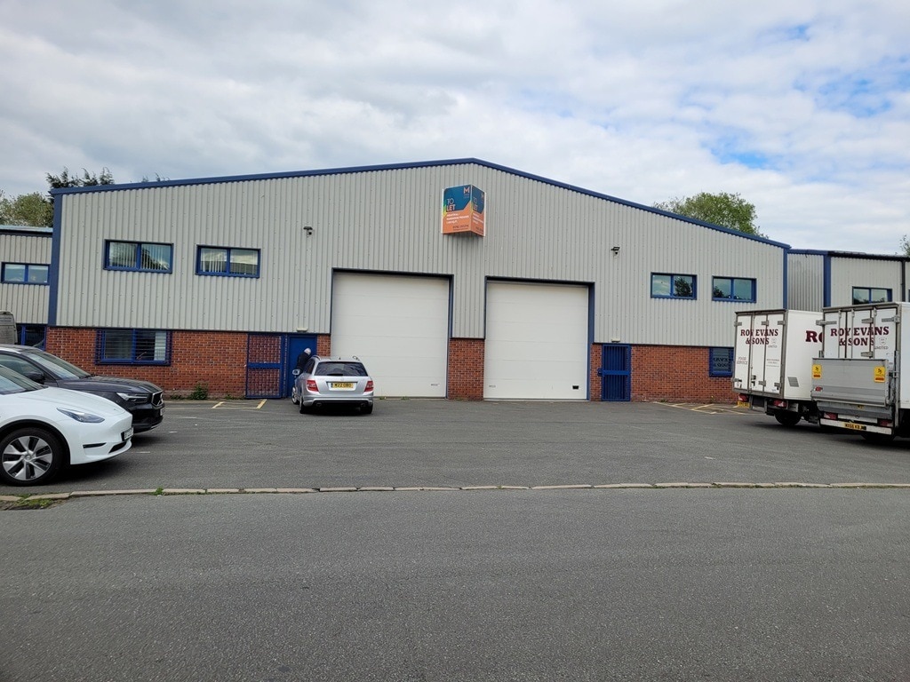 Galveston Grv, Stoke On Trent for lease Building Photo- Image 1 of 4