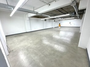 210 E Olympic Blvd, Los Angeles, CA for lease Interior Photo- Image 2 of 8