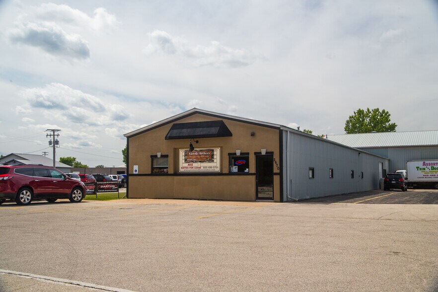 2670 Packerland Dr, Green Bay, WI 54313