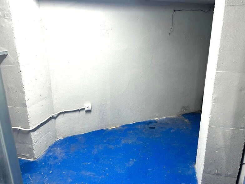 Calle San Juan de la Cruz, 2, Laguna de Duero, Valladolid for sale - Building Photo - Image 3 of 31