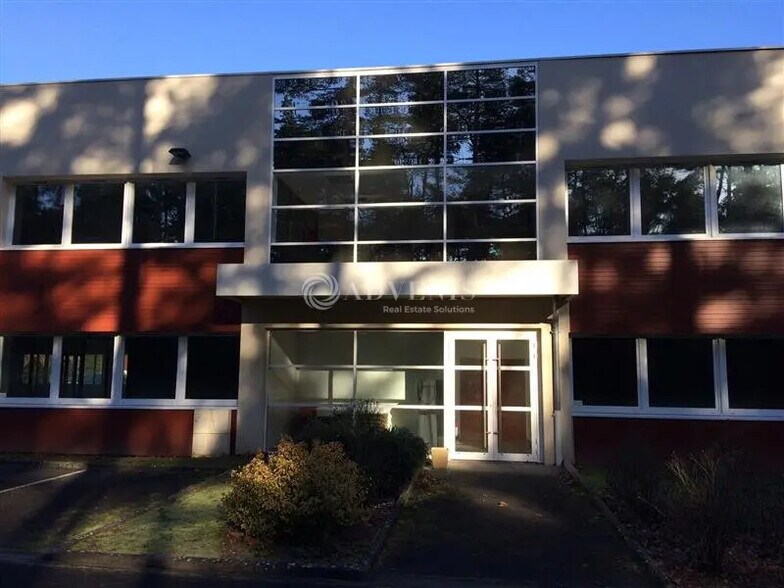 Office in Vendôme for lease - Building Photo - Image 1 of 8