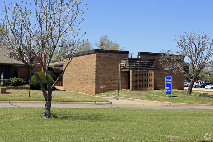 2817 Parklawn Dr, Midwest City, OK for sale - Building Photo - Image 1 of 1