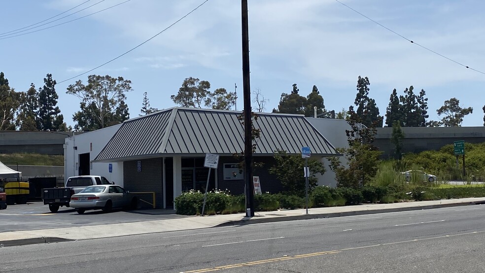 7212-7256 Garden Grove Blvd, Westminster, CA for lease - Building Photo - Image 3 of 8