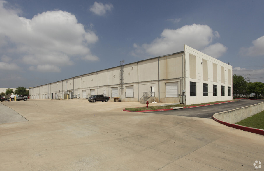 6201 E Oltorf St, Austin, TX for lease - Building Photo - Image 3 of 14