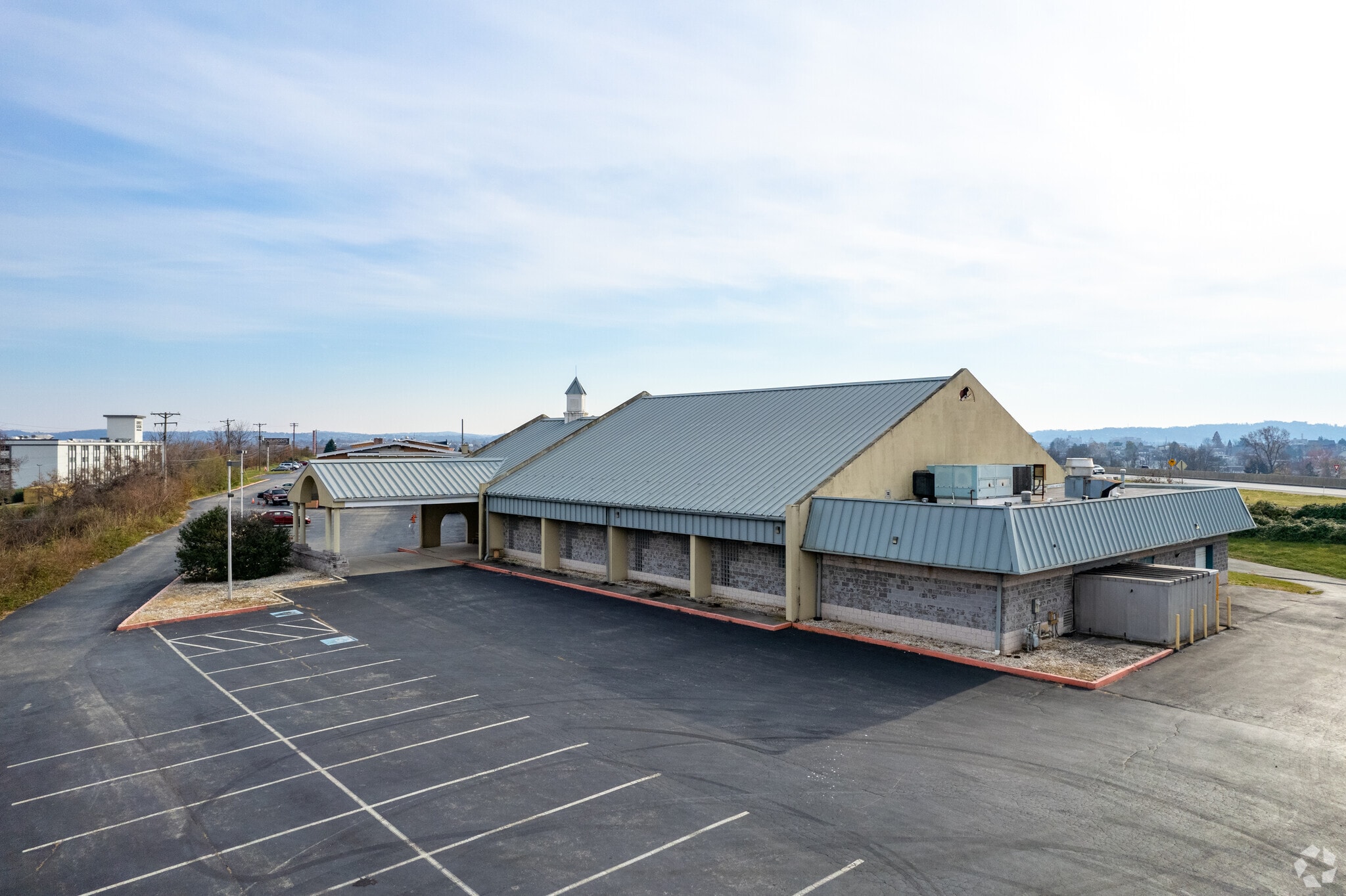 222 Arsenal Rd, York, PA 17402 Econo Lodge York