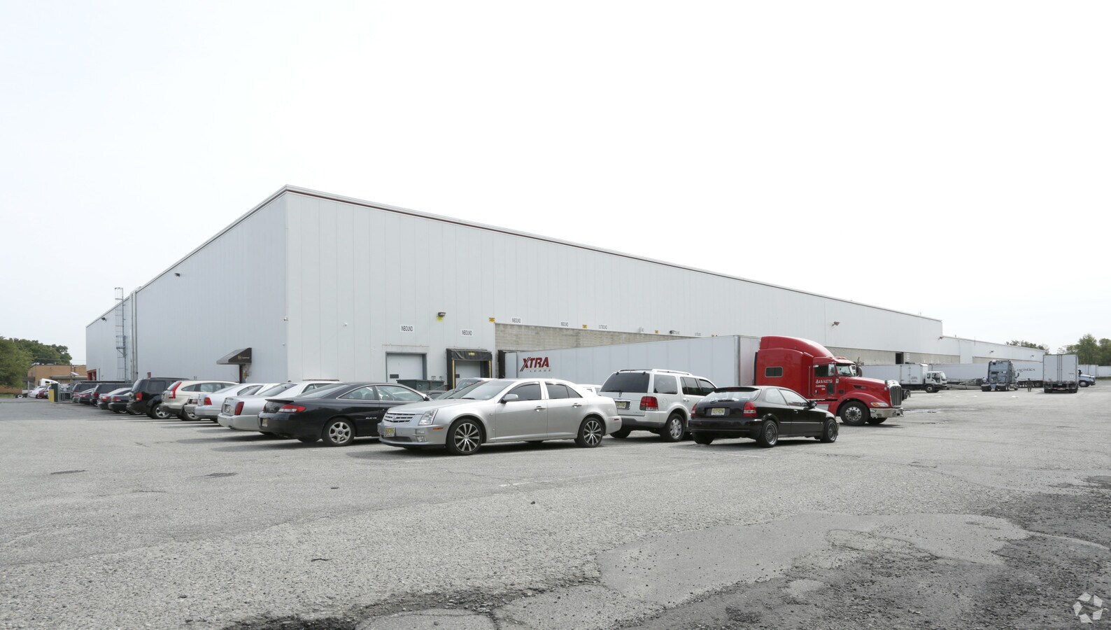 45 Fernwood Ave, Edison, NJ 08837