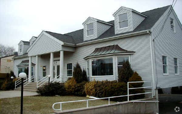 7 Sylvan Ave, Englewood Cliffs, NJ for sale Primary Photo- Image 1 of 1