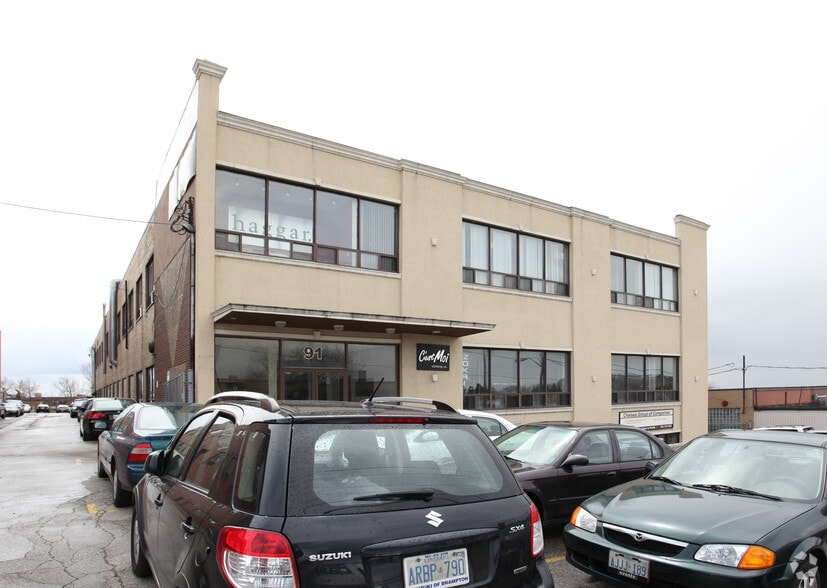 91 Tycos Dr, Toronto, ON for lease - Building Photo - Image 3 of 3