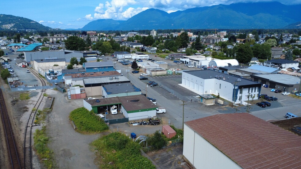 46202 Fifth Ave, Chilliwack, BC for sale - Building Photo - Image 3 of 4