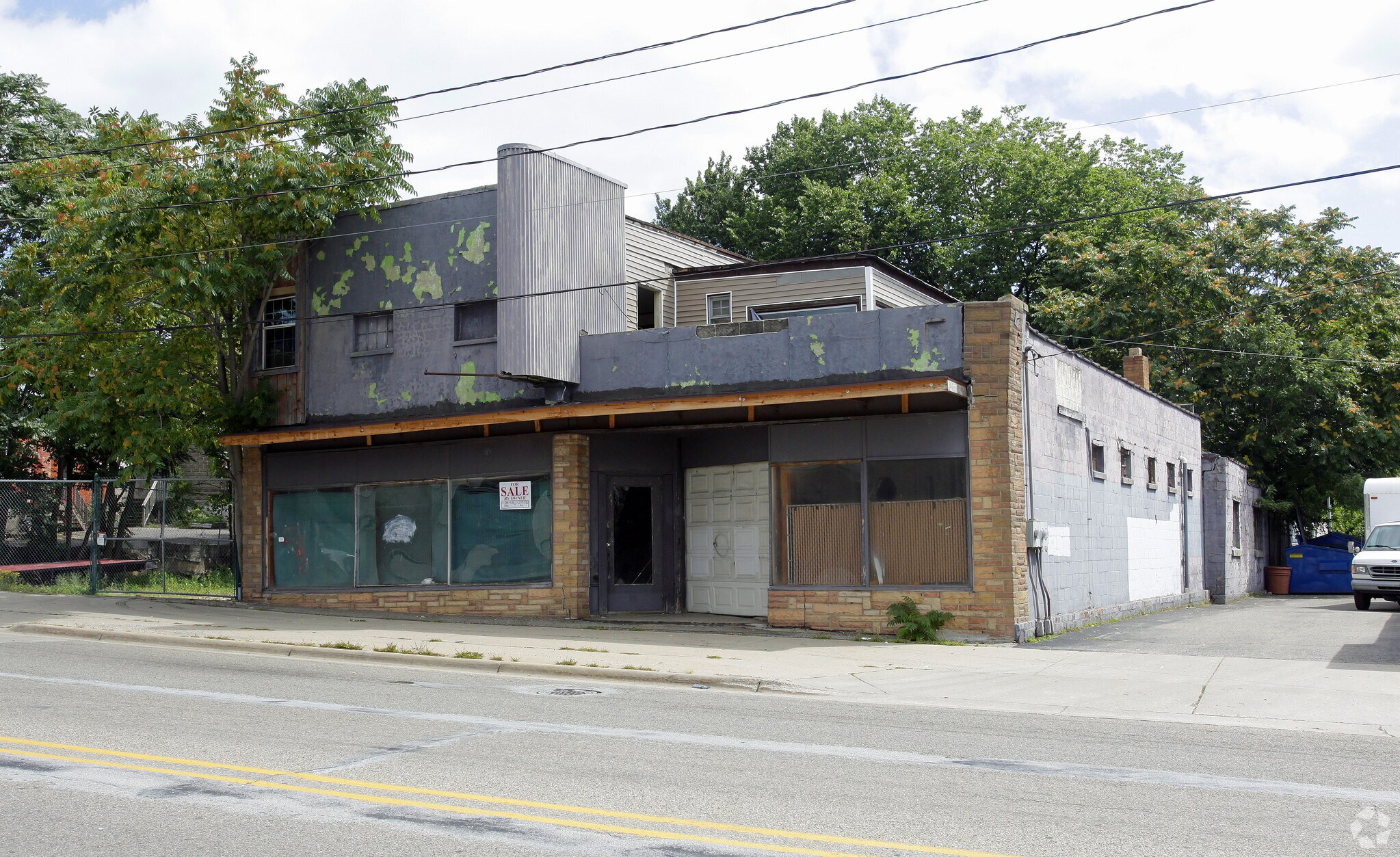 1538 Clyde Park Ave SW, Grand Rapids, MI for sale Primary Photo- Image 1 of 1