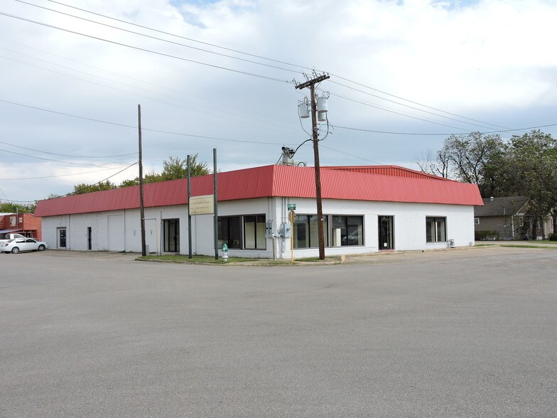 200 SE Main St, Ennis, TX for sale - Building Photo - Image 1 of 1