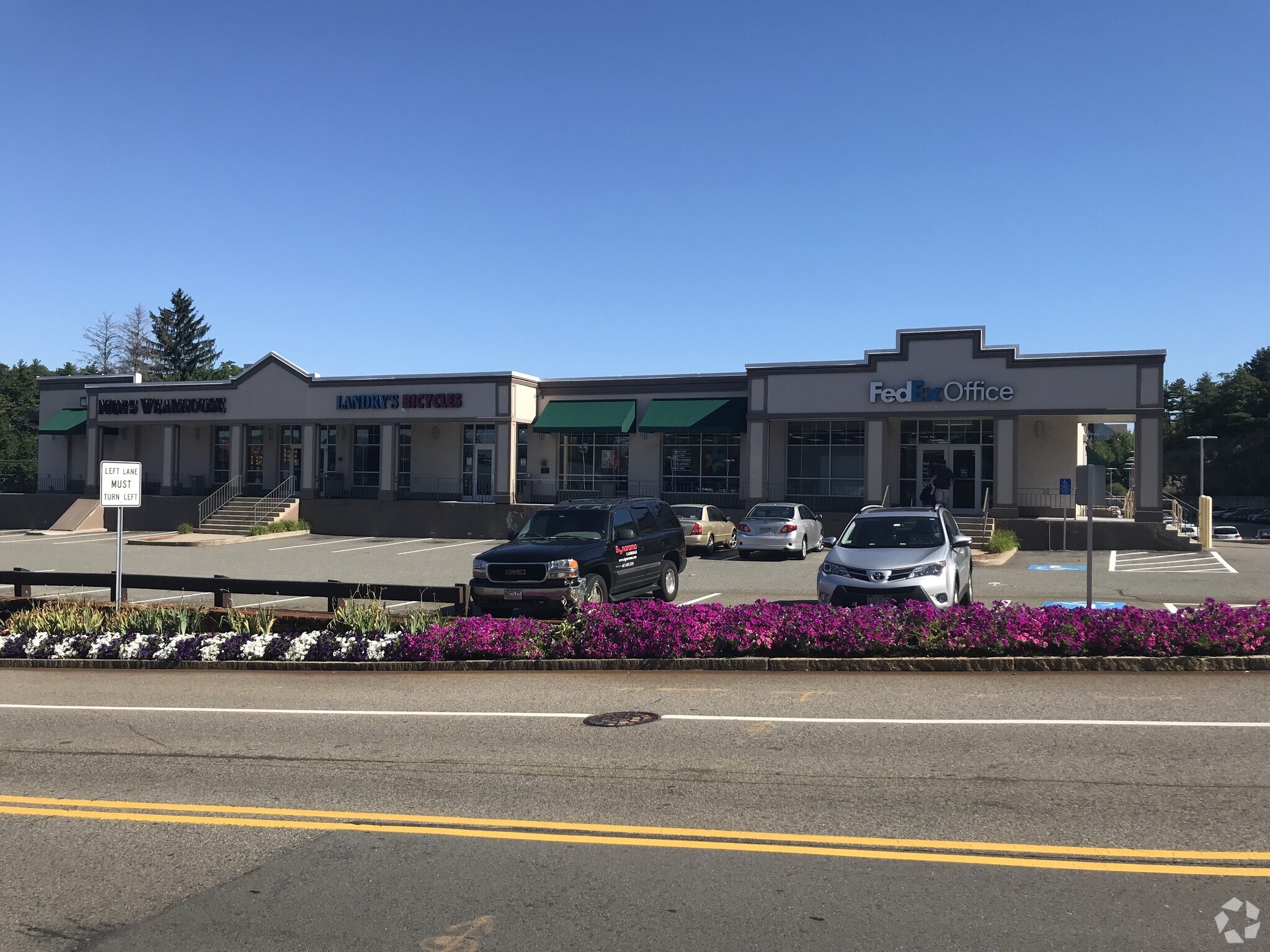 44 Granite St, Braintree, MA 02184