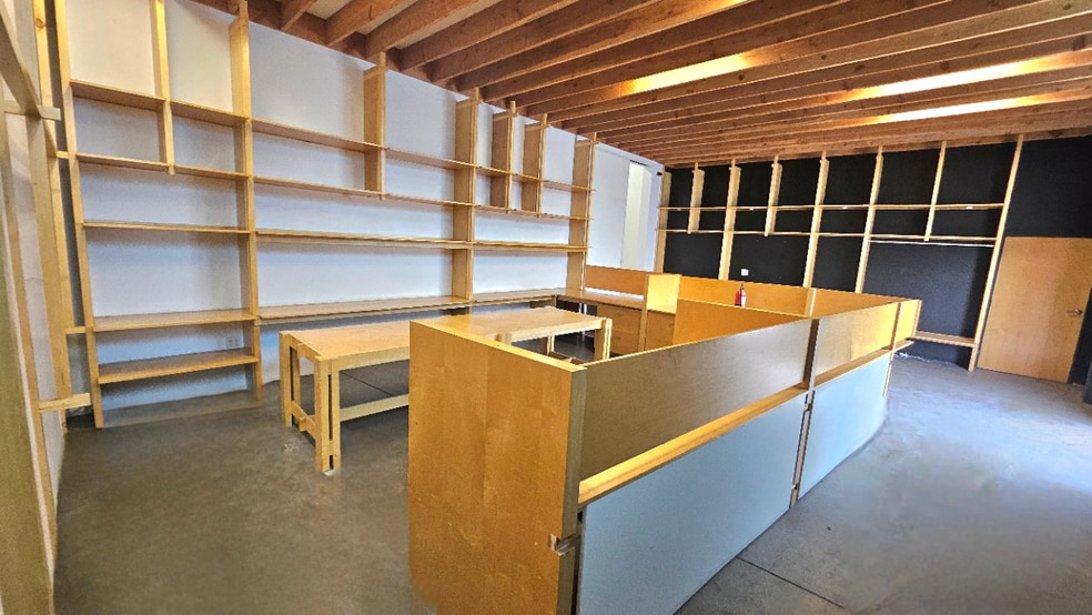 1811 E 20th St, Los Angeles, CA for lease - Building Photo - Image 3 of 18