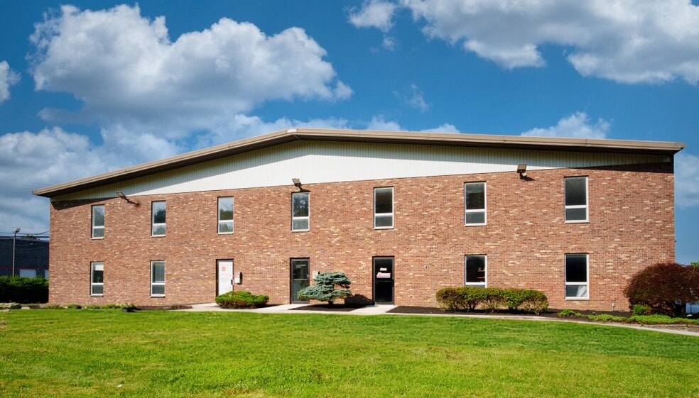 1 Gold Mine Rd, Flanders, NJ for lease - Building Photo - Image 1 of 3