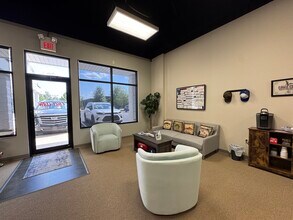 1007 SW A St, Bentonville, AR for lease Interior Photo- Image 1 of 4