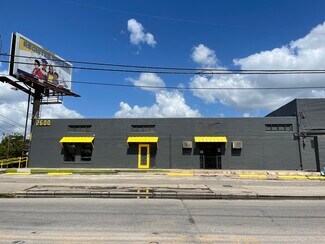 More details for 2600 S Flores St, San Antonio, TX - Office/Retail, Flex for Lease