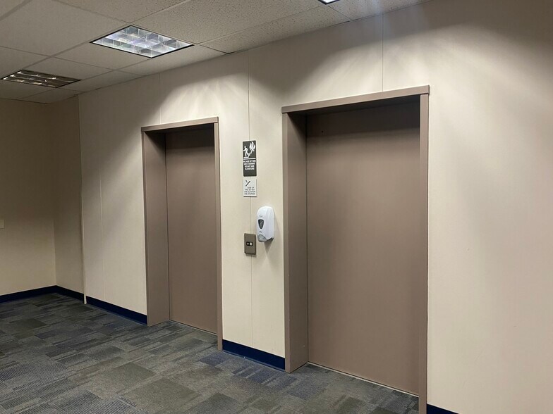 175 Pine St, Williamsport, PA for lease - Interior Photo - Image 3 of 16