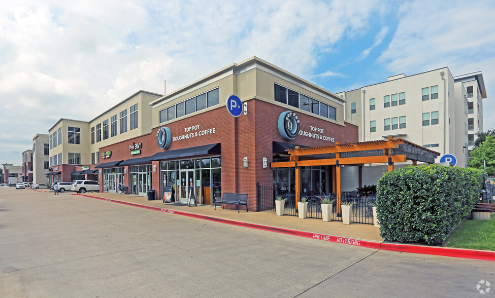 8611 Hillcrest Rd, Dallas, TX for lease - Building Photo - Image 1 of 12