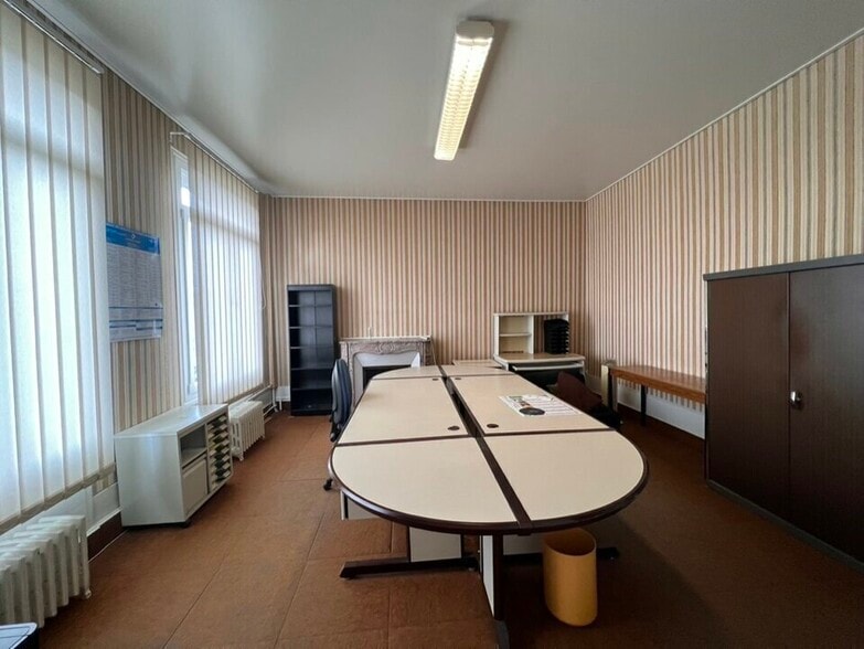Office in Beauvais for sale - Interior Photo - Image 2 of 5