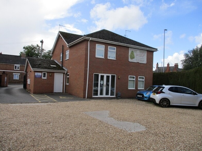 74 Bridgegate, Retford for lease - Building Photo - Image 3 of 3
